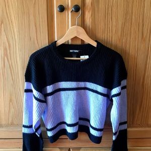 HOT TOPIC Crop Crewneck Black Lavender Purple Sweater Top Oversize SZ XS NWT